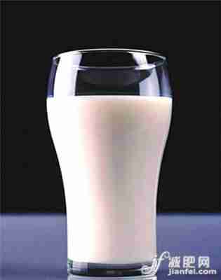 运动后七款牛奶塑身食疗方案