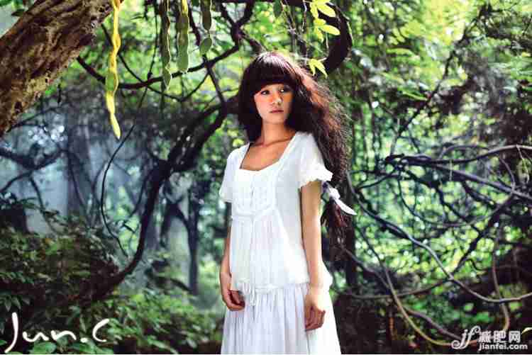 美女,非主流美女,迷失深林的少女