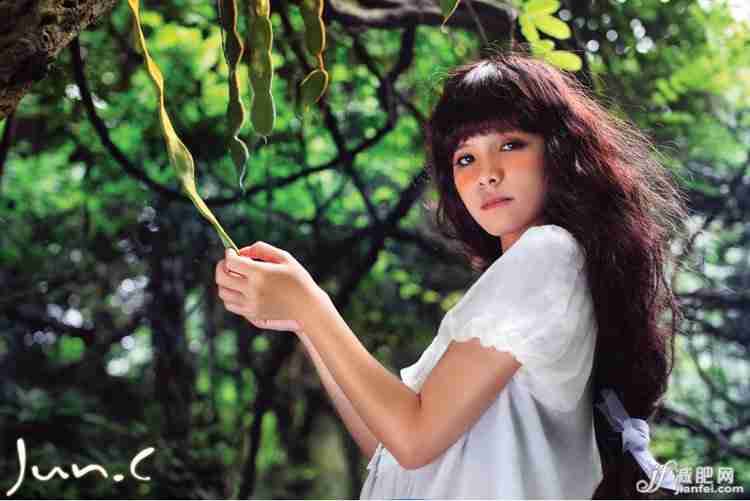 美女,非主流美女,迷失深林的少女