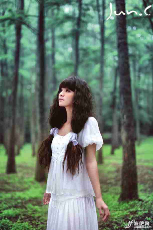 美女,非主流美女,迷失深林的少女