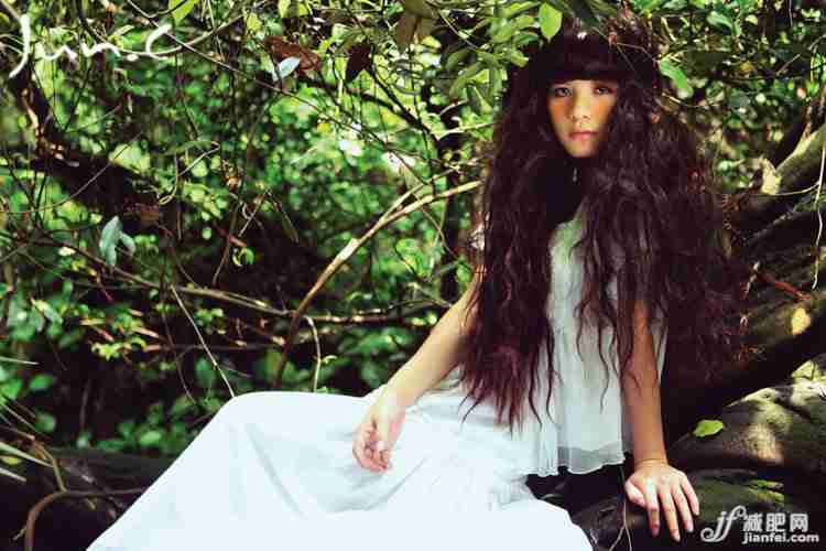 美女,非主流美女,迷失深林的少女