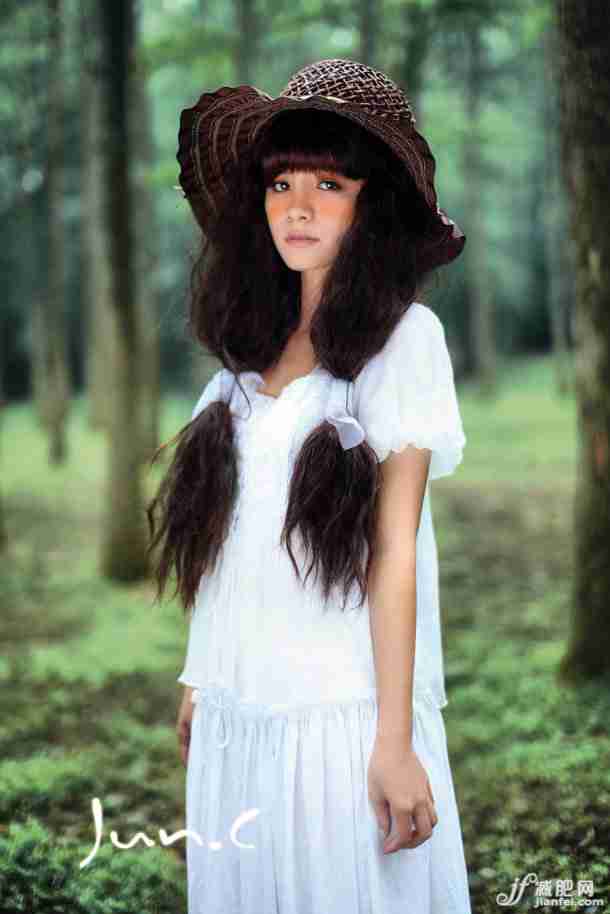 美女,非主流美女,迷失深林的少女