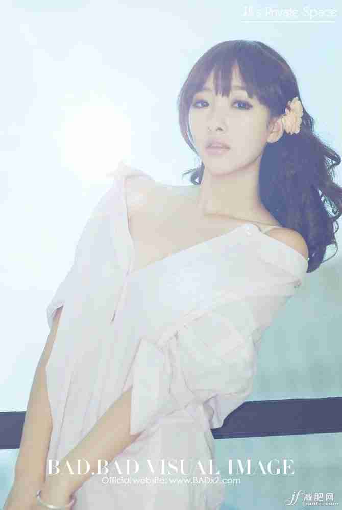 超出你想象的清纯靓丽