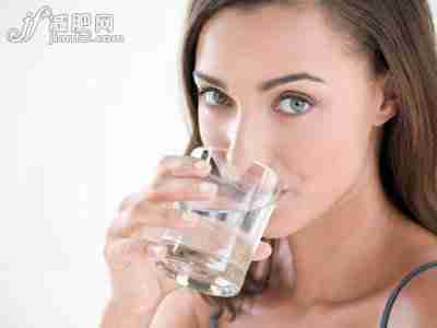 如何喝水才最减肥