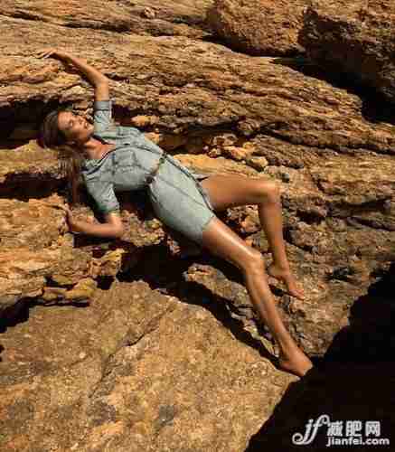 辣模牛仔大胆秀S曲线