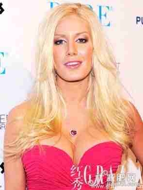 隆胸假体有点凉