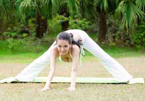 7步减肥瑜伽 甩掉多于脂肪