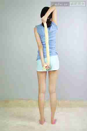 毛巾减肥操Step2