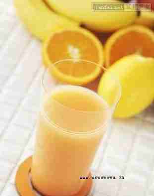 　　<b>柠檬香蕉减肥茶：</b>http://www.wowawowa.cn/zhuanti/jianfeicha/。