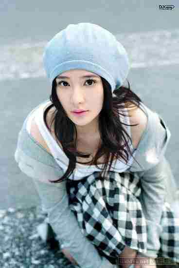 熊乃瑾早春大片可爱成熟合二为一