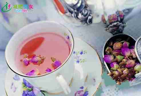  喝水减肥排毒快 春季减肥就是这么简单 