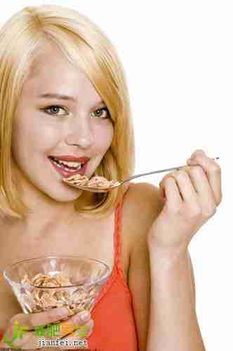  改掉“易胖”习惯！健康饮食减肥从生活抓起 