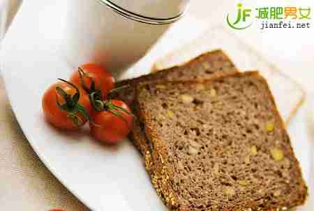 全面面包 挑对才能助减肥