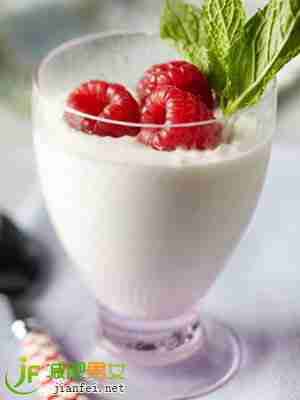 酸奶所含菌类促进消化系统健康