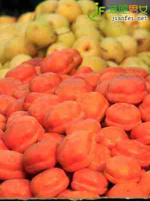 空腹吃柿子容易引起结石