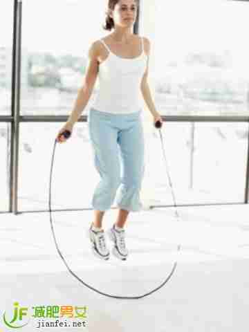 牵一发而动全身！跳绳减肥简单又有效