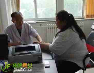 焦东海教授为马玉杰诊脉