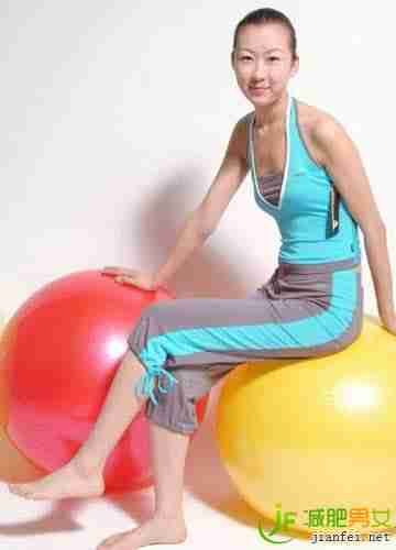 5个动作有效打击腹部肥肉