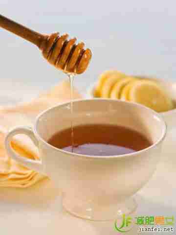 每天四杯蜂蜜断食三天就能减掉十斤