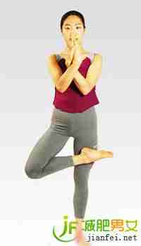 寒冬冷冽 瑜伽热身狂减下半身赘肉