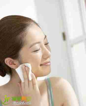 四个方法重塑脸部轮廓 让你轻松变小脸