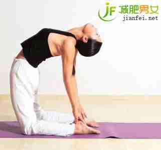 转战室内瑜伽 隔绝外界恶劣空气